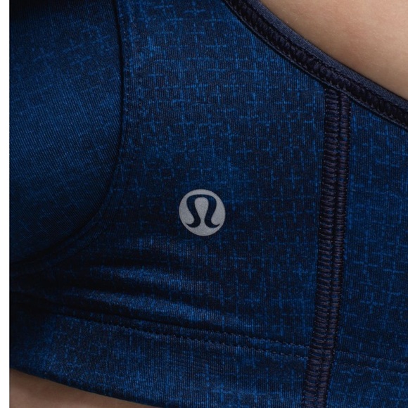 Lululemon Ta TaTamer ll Sz 36C - Picture 6 of 9